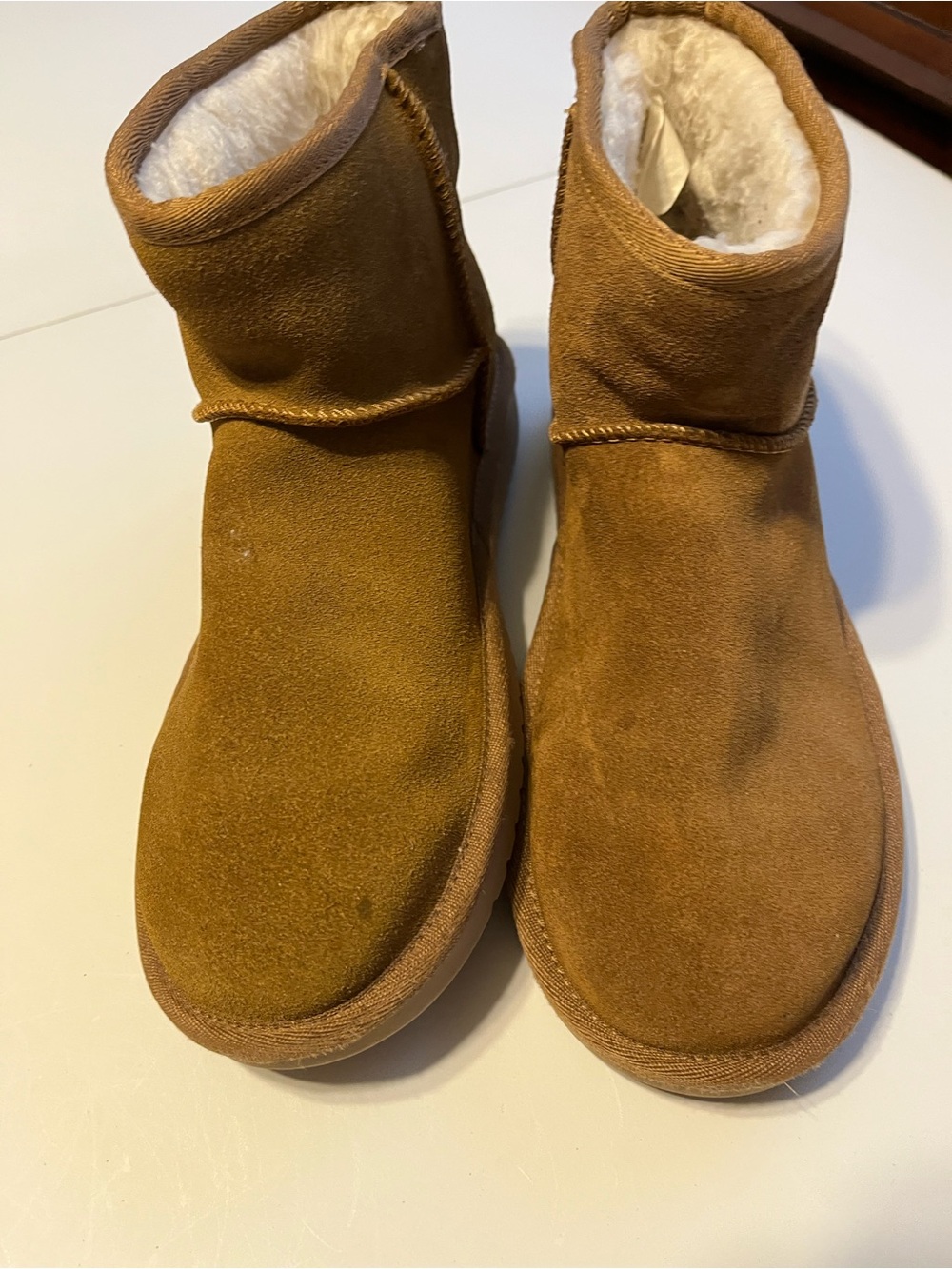 Women’s Koolaburra by Uggs women’s fleece lined boots size 9